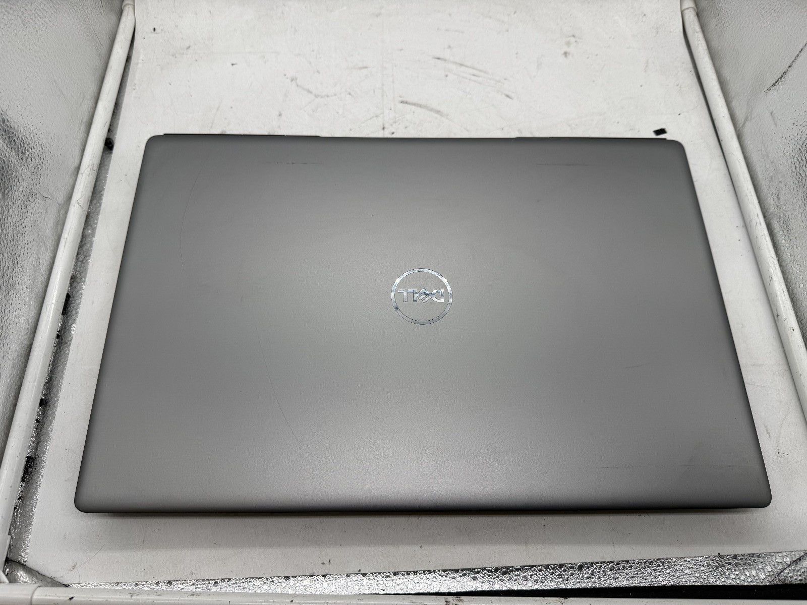 Dell Precision 7750 I7-10850H Nvidia Quadro T1000, No SSD Bios LOCK
