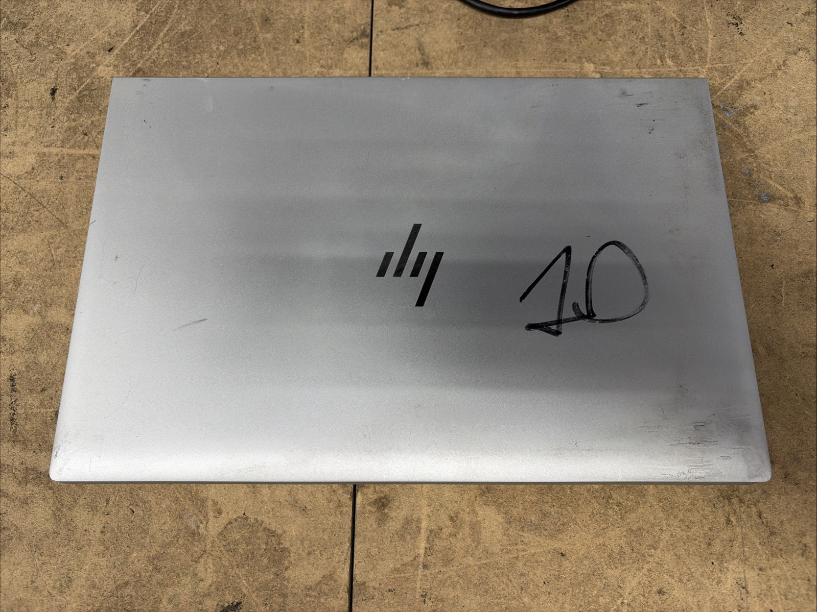 HP EliteBook 840 G7 14″ FHD i5-10310u 16GB RAM No OS