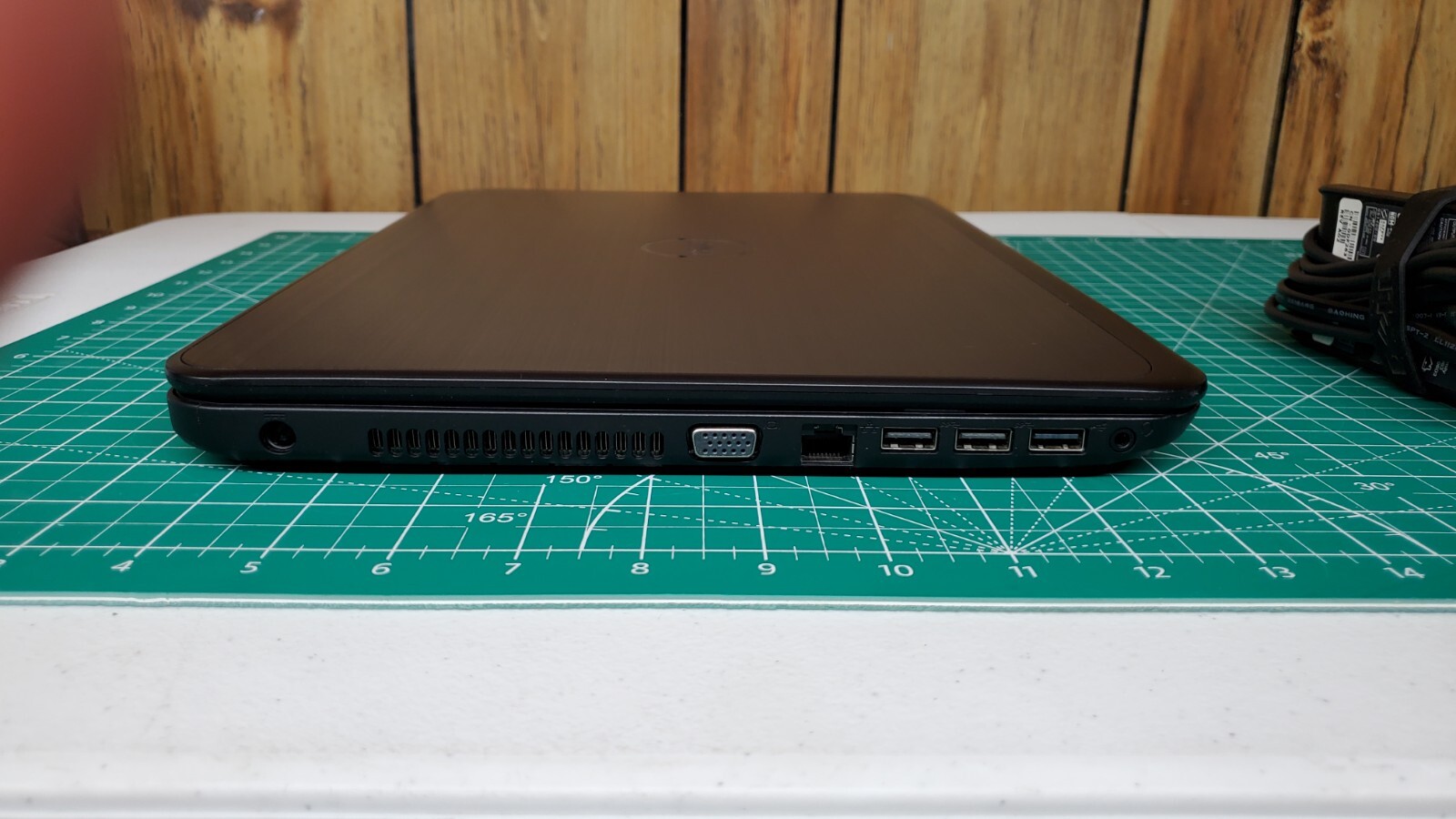 DELL LATITUDE 3540, 15.6” DISP, CORE i3-4010U, 8GB RAM, 128GB SSD, WINDOWS 10.