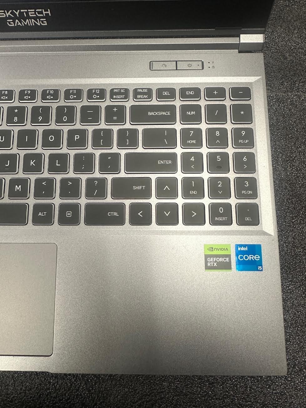Skytech Gaming Lumi Laptop: Intel i5-13420H, RTX 3050, 1TB,16GB *AS IS BROKEN*