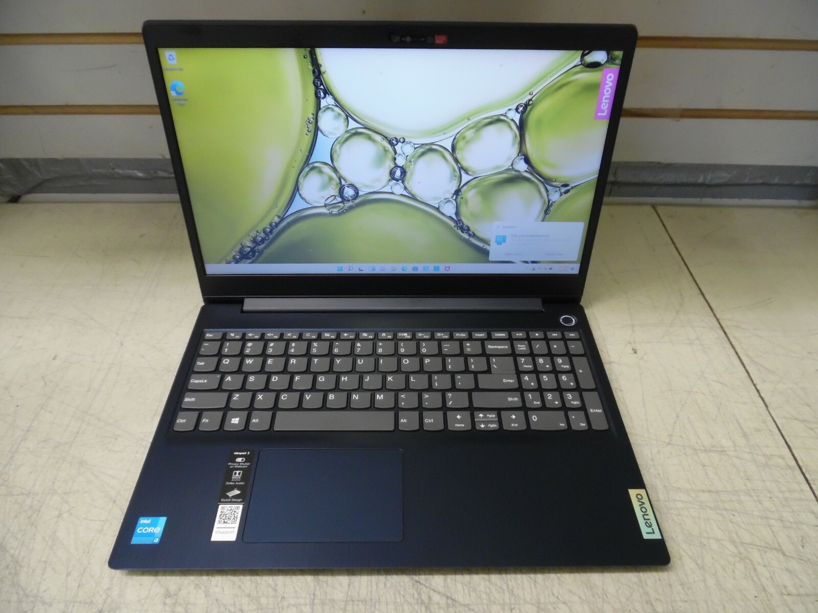 Lenovo IdeaPad 3 15.6″ (128GB SSD,Core i3 4GB RAM) Laptop Abyss Blue