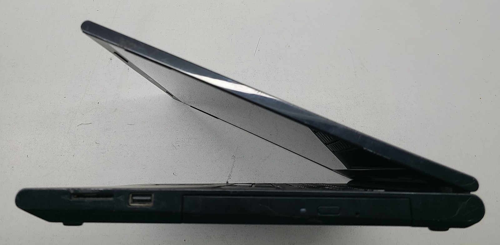 Dell Inspiron 3542 Laptop Intel Core i3-4030U 4GB RAM No HD/OS Bad Screen (FL)