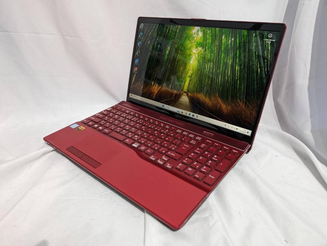 Fujitsu LIFEBOOK AH53/B3 8th generation i7 high speed SSD Notebook PC 17