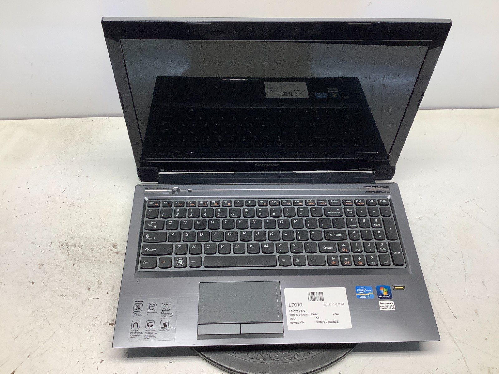 Lenovo V570 Intel i5-2430M 2.4GHz 6 GB NO HDD – Cracked LCD