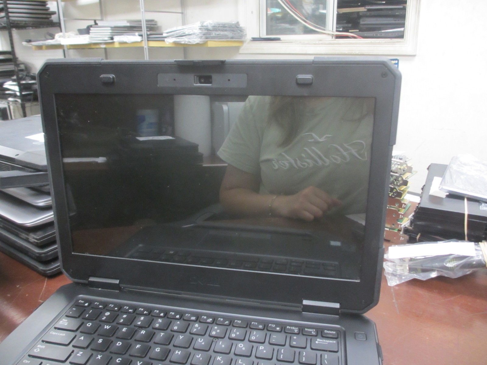 Dell Latitude 5414 i5-6300U 2.40GHz 8GB 256GB SSD Linux Laptop w/ AC