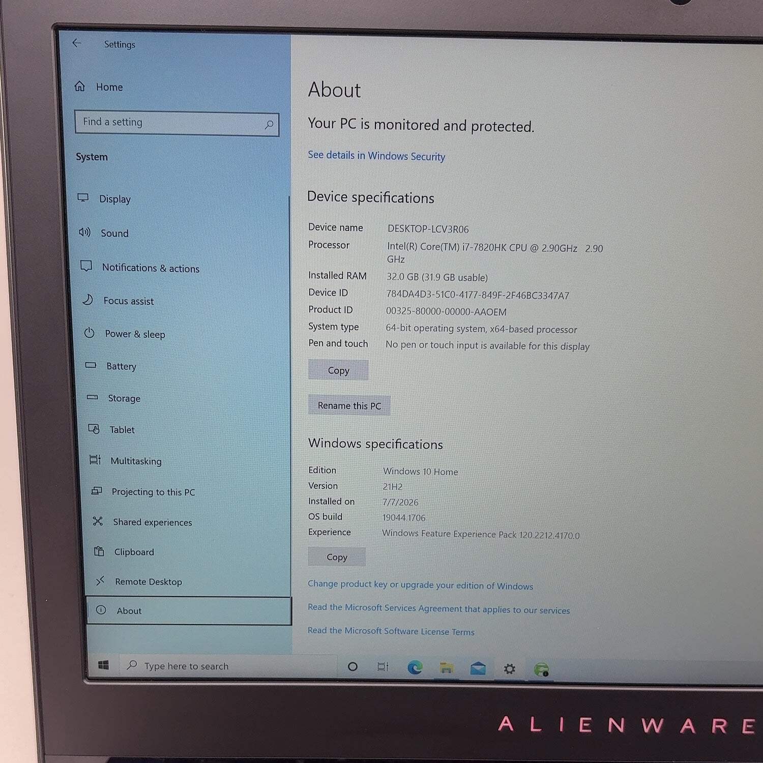 Alienware 17 R4 17.3″ i7-7820HK 2.9GHz 32GB RAM 256GB SSD 1TB HDD