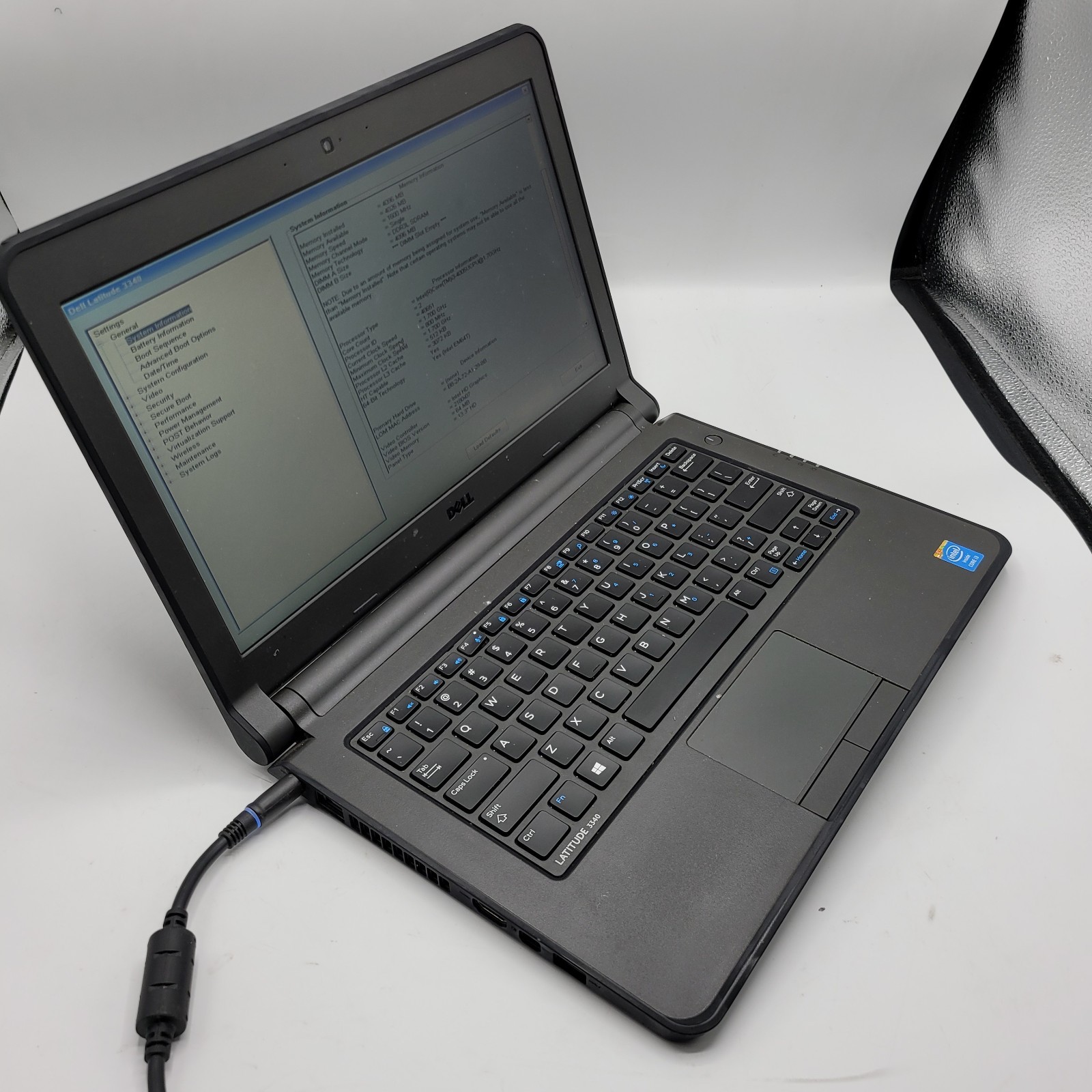 Dell Latitude 3340 Core i3 4005U 1.7GHz 4GB RAM No HDD 13″ – ***Boot to Bios