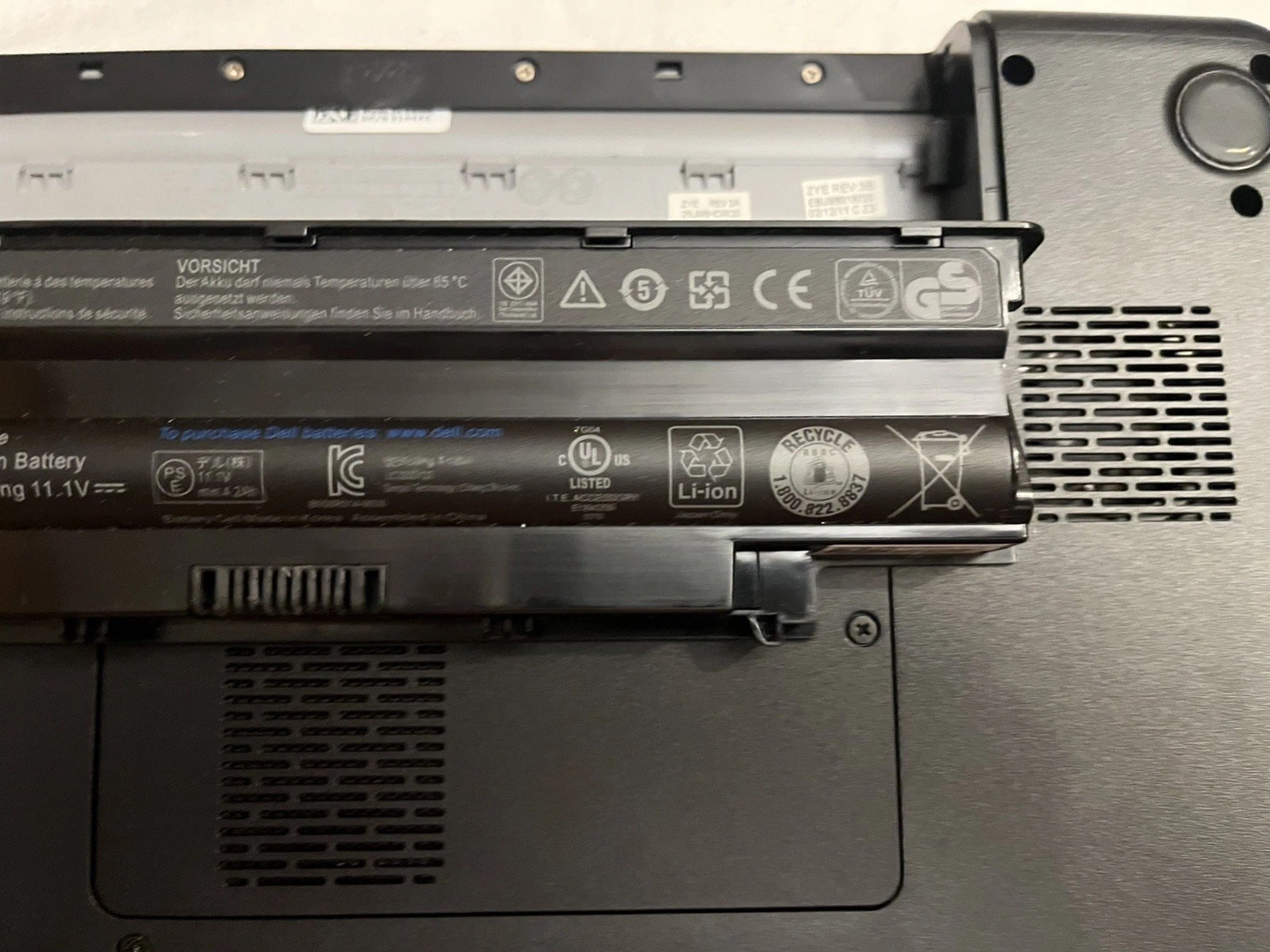 Dell Inspiron N4010 Reg Model: P11G, Laptop Bundle, SRS Premium Sound, Untested