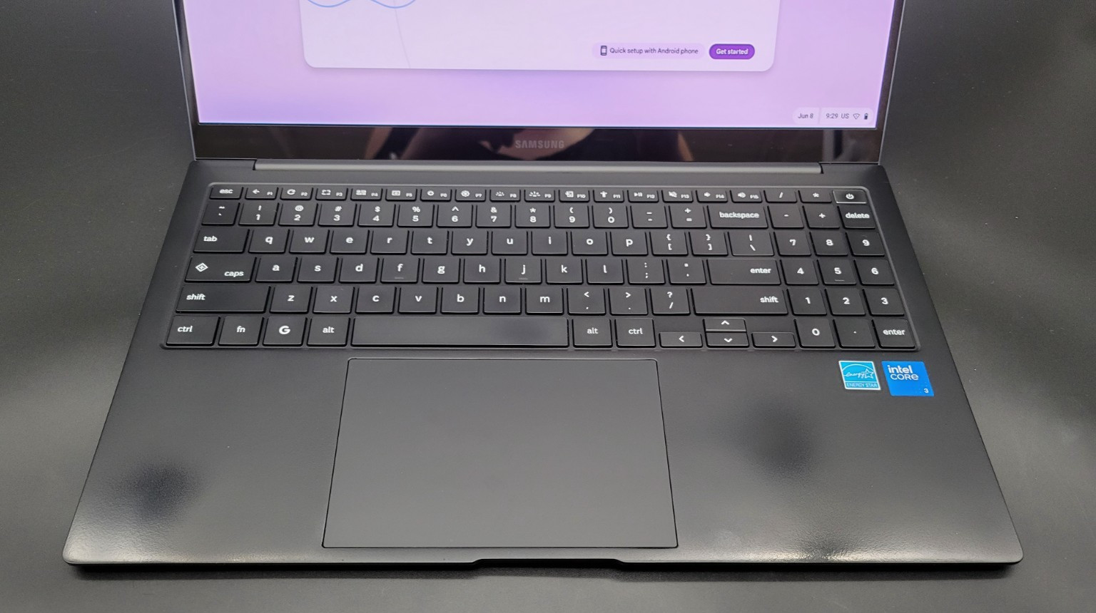 Samsung Chromebook Plus 15.6″ AMOLED Laptop Core 3 100U 8GB 256GB UFS XE550XGA