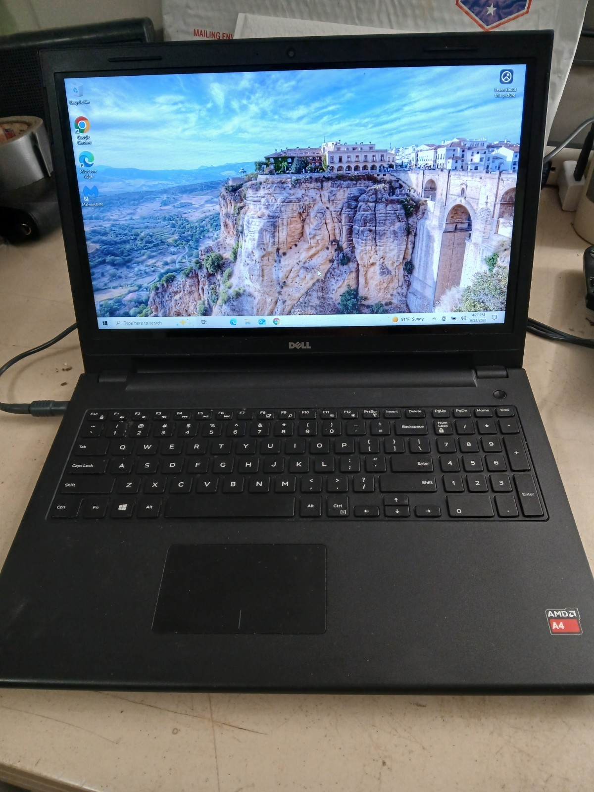 Dell Inspiron 3541 15″ Laptop AMD A4-6210 APU Radeon R3 1.8 GHz