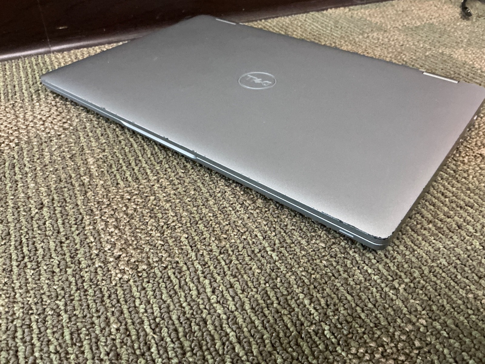 Dell Latitude 5320 2-in-1 13.3-Inch FHD Touch i7-1185G7 16GB 512GB Win11 Pro