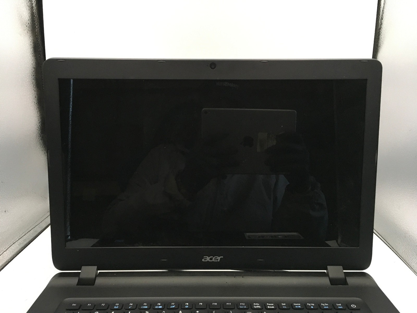 ACER ASPIRE ES1-732 – FOR PARTS/REPAIR – INTEL PENTIUM N4200 – NO RAM – READ -BB