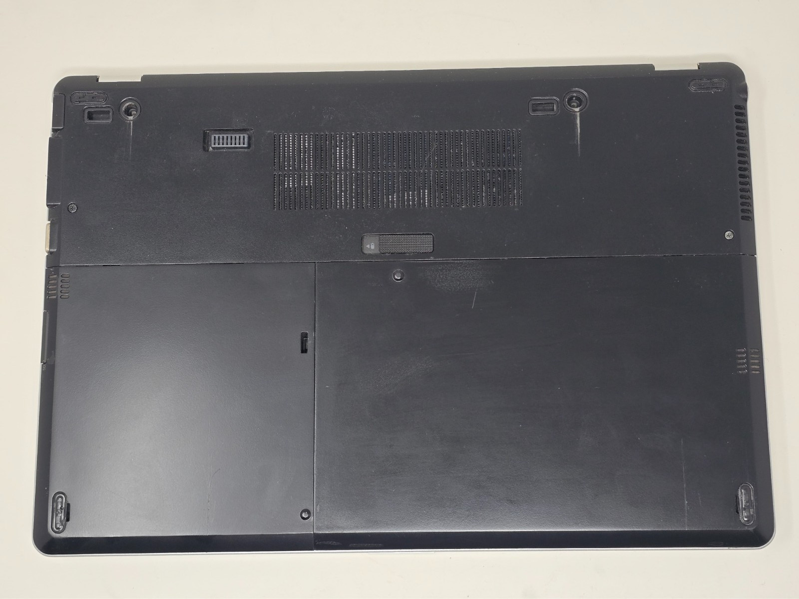 HP EliteBook Folio 9470m 14″ Laptop i7-3667U 4GB RAM 128GB SSD Windows 7 TESTED