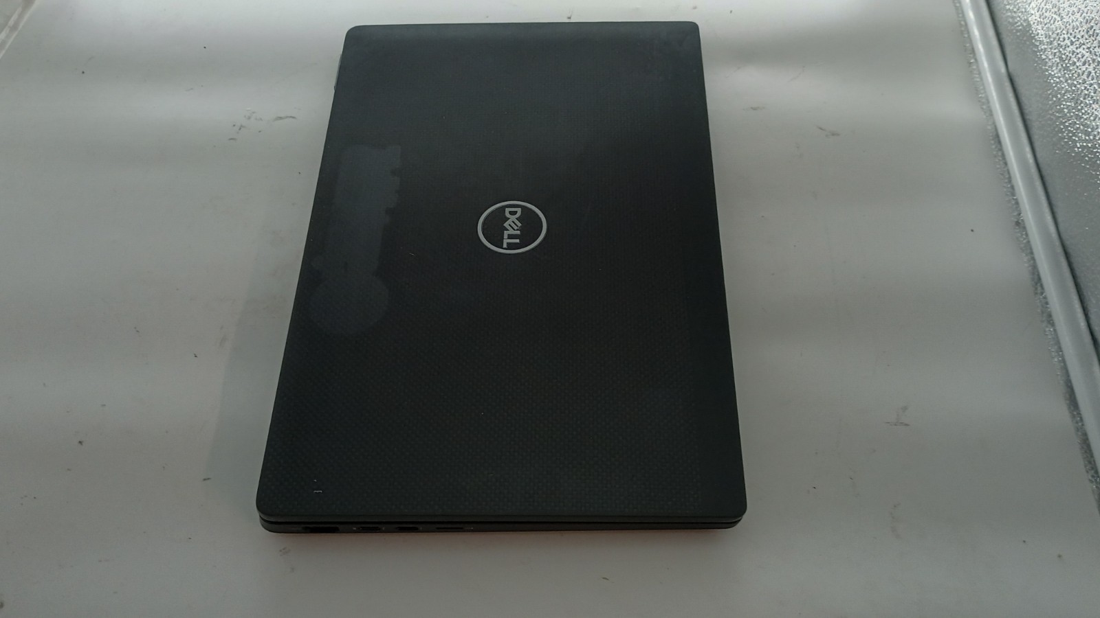 9089 Latitude7410 w/charger.i5-10310U.8GB RAM 128GB NVMe.14″FHD.W11 Pro
