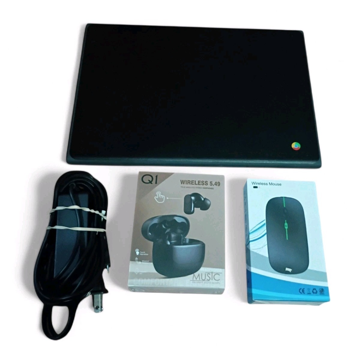 Lenovo Chromebook 100e 32GB Black Bundle With Wireles Mouse And Earbuds
