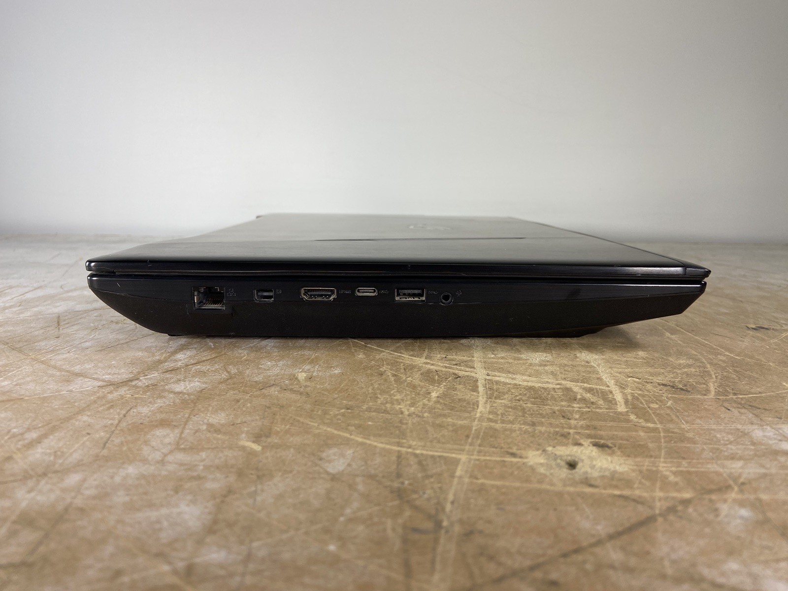 ASUS GL702V i7-7700HQ @ 2.80GHz, 16GB RAM, NO HDD/OS – (FOR PARTS)