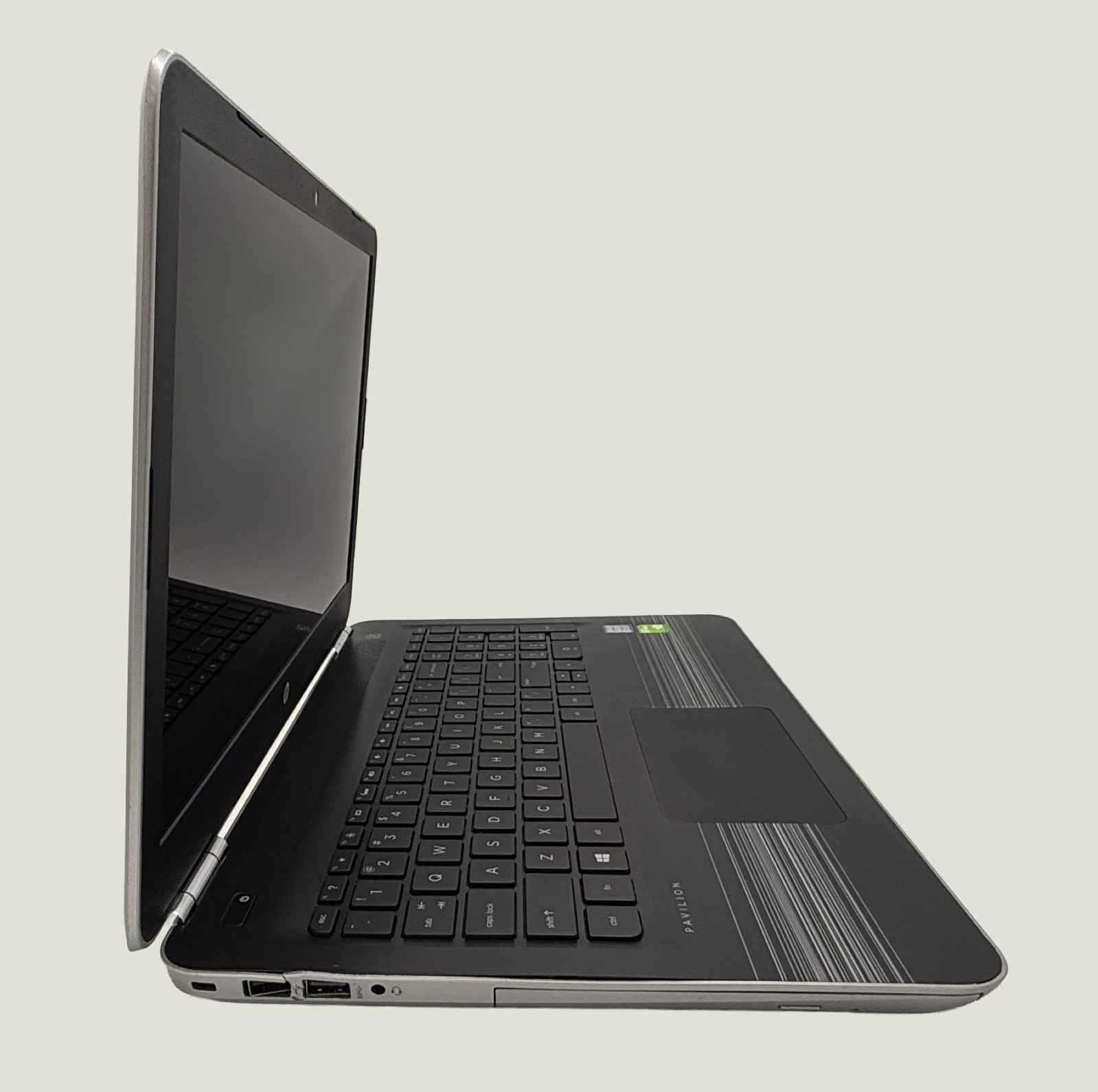 HP Pavillion Notebook 15t-au100 i7-7500 2.7GHz No SSD/HDD USB PORT DMG – BOOTS