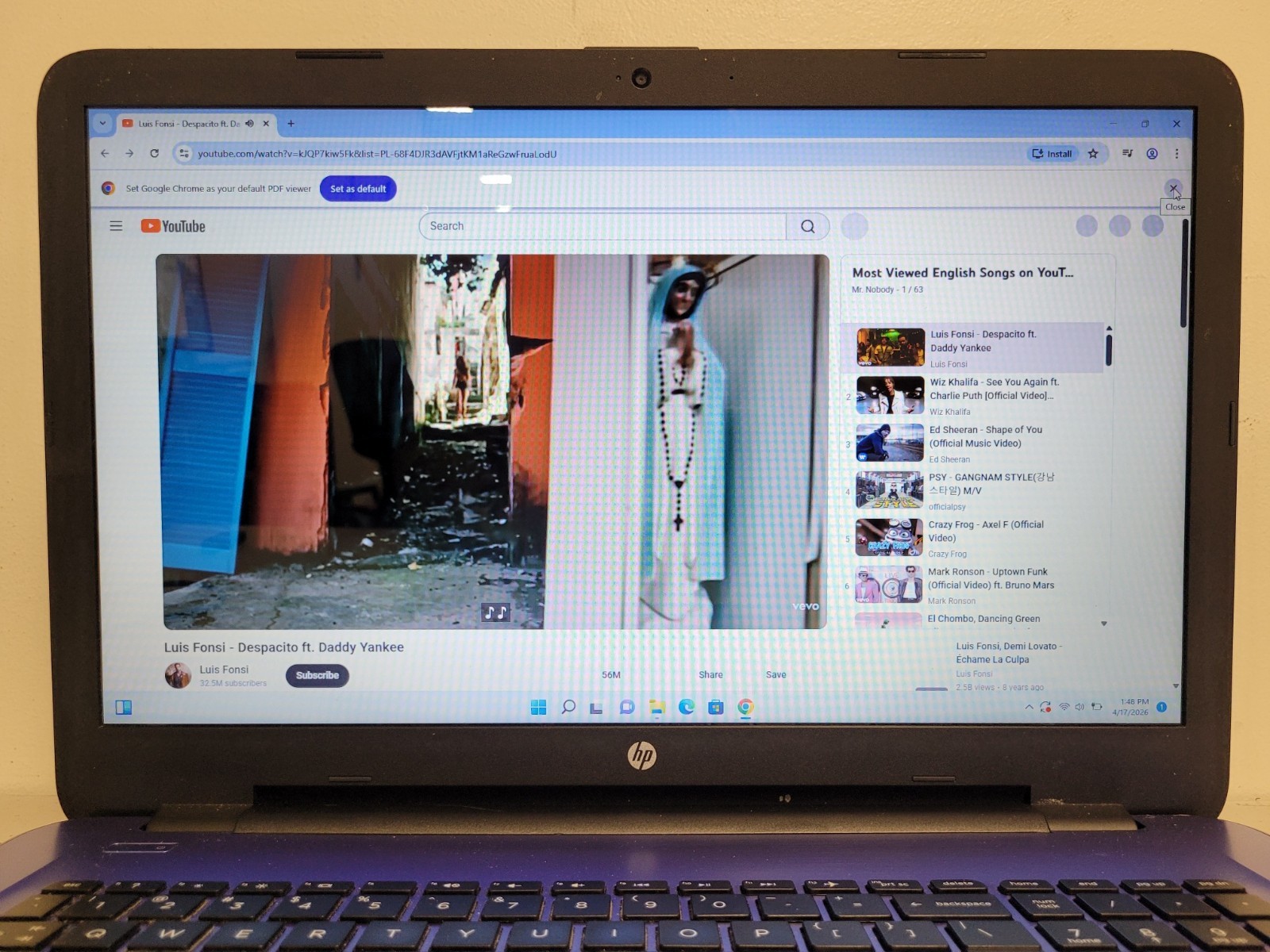 Hp notebook 17-y013cy Radeon A12 9700p 2500mhz 12gb ram 256gb charger*8CG6472F1D