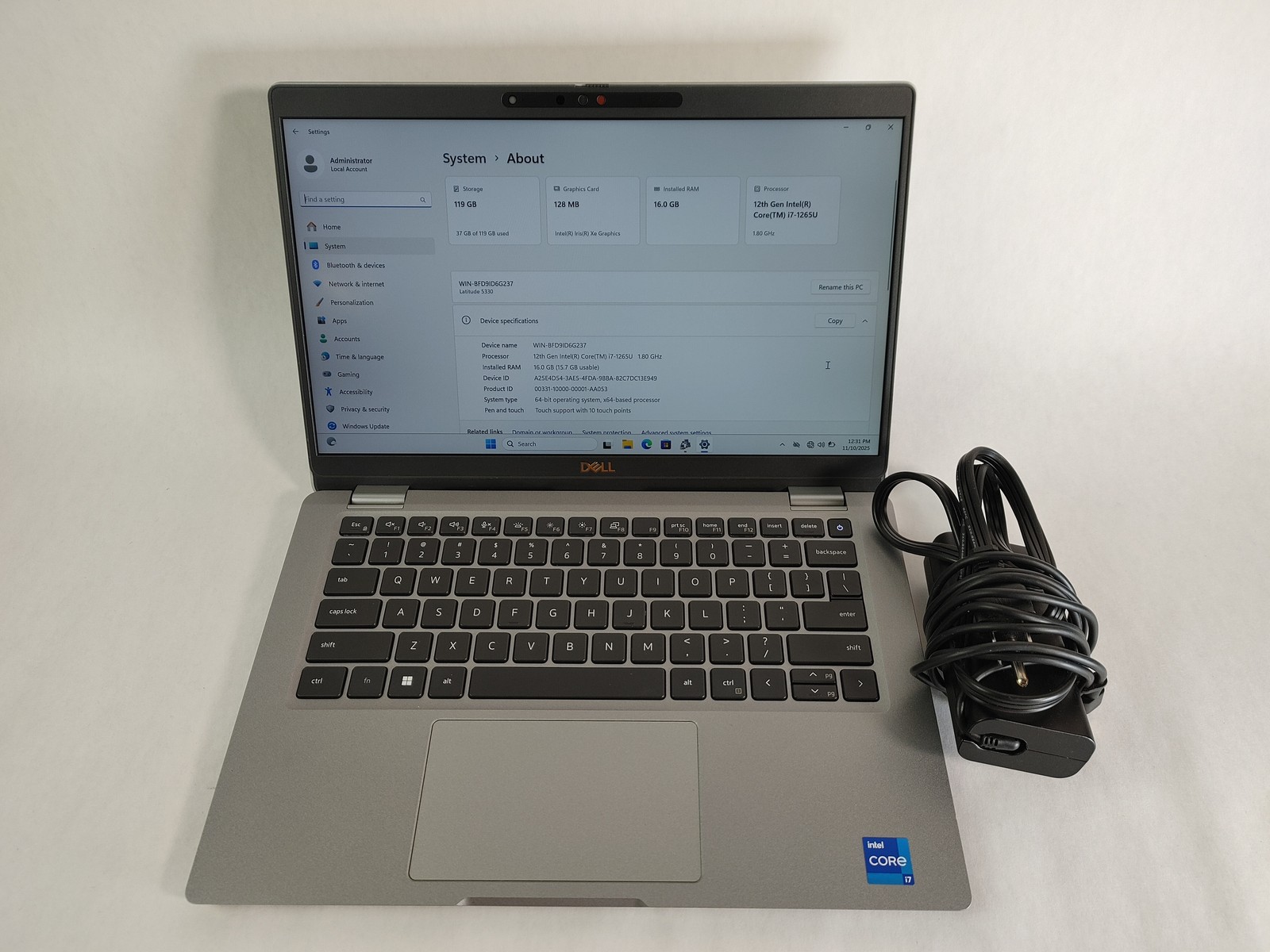Dell Latitude 5330 Core i7-1265U 1.80 GHz 16 GB 128 GB NVMe Windows 11 Pro