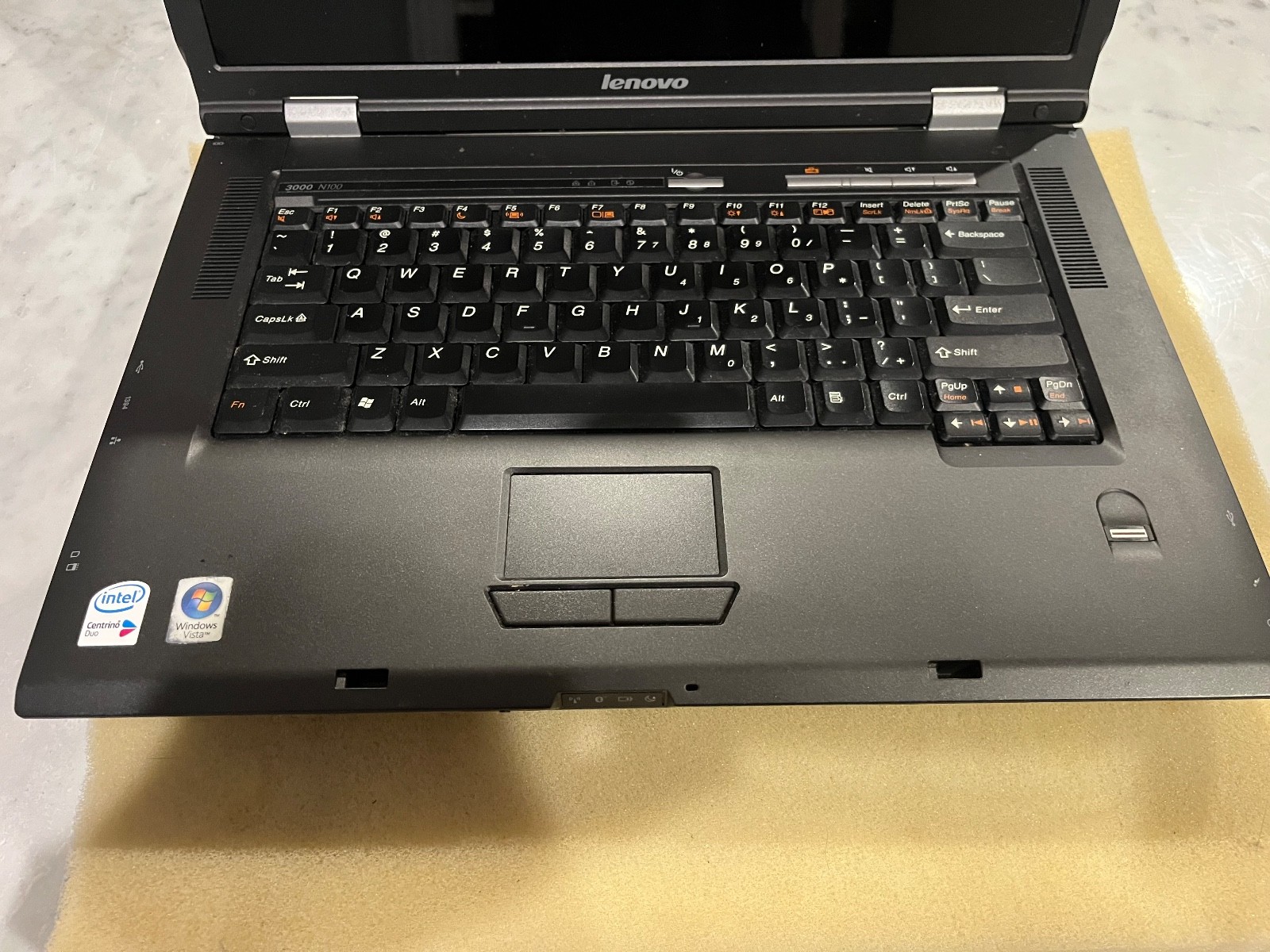 Lenovo 3000 N100 type 0768-A49 Intel Centrino Duo notebook computer