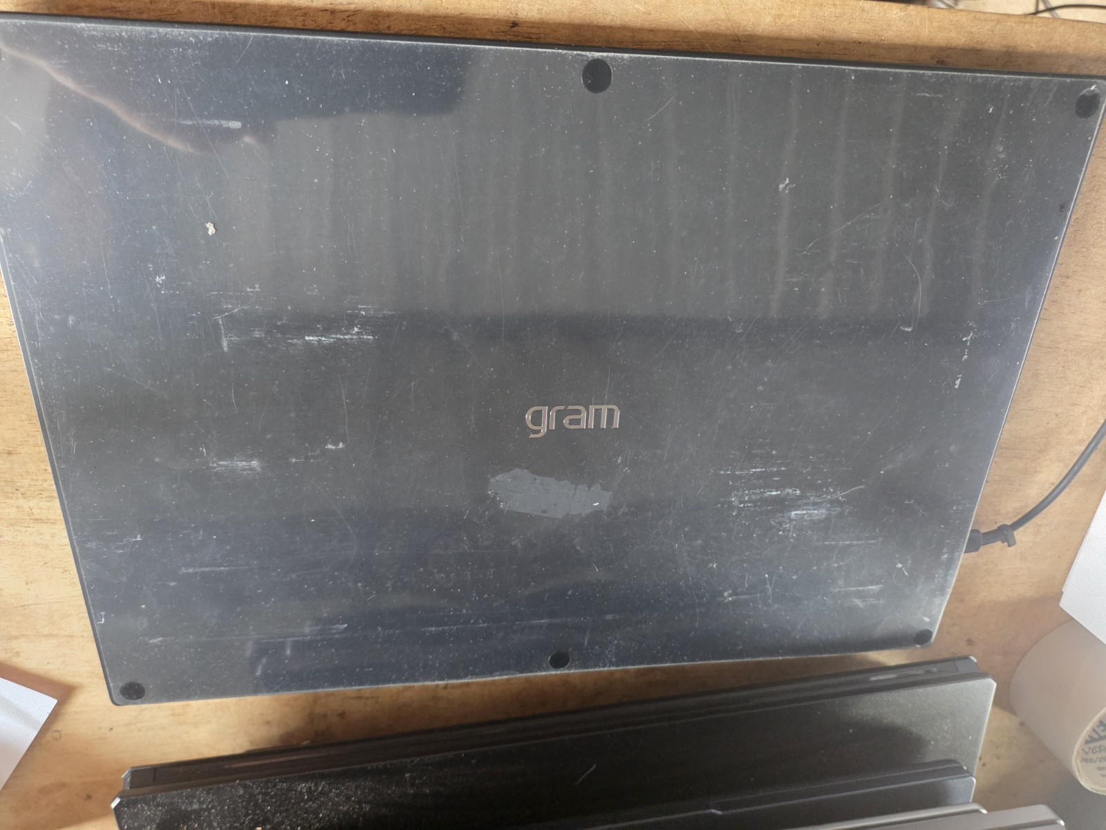 LG GRAM 17Z90R-H.AAC8U1 17″ 2560X1600 +TOUCH I7-1360P 16GB 1TB Nice