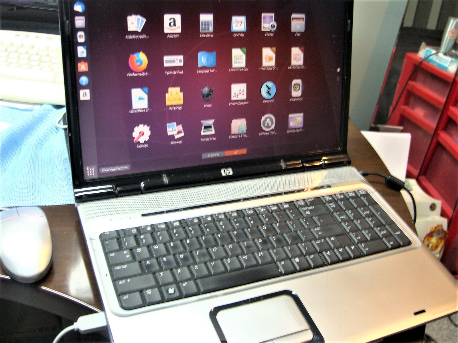 HP Pavilion DV9700 Laptop for Parts or Repair (Working Motherboard)