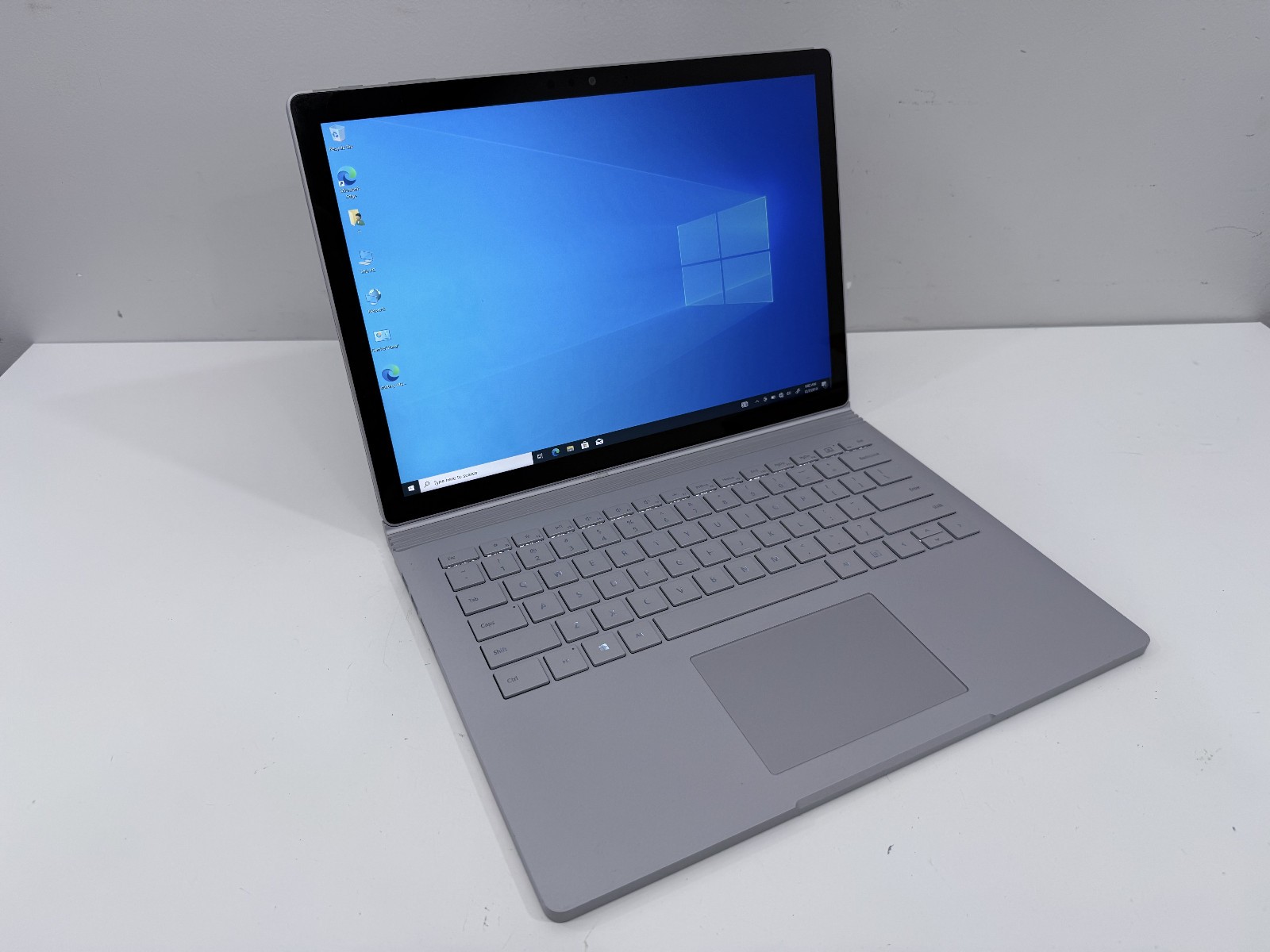 Microsoft Surface Book 2 i7-8650U 16 GB RAM 512 GB Win 10 Pro GeForce GTX 1050 2