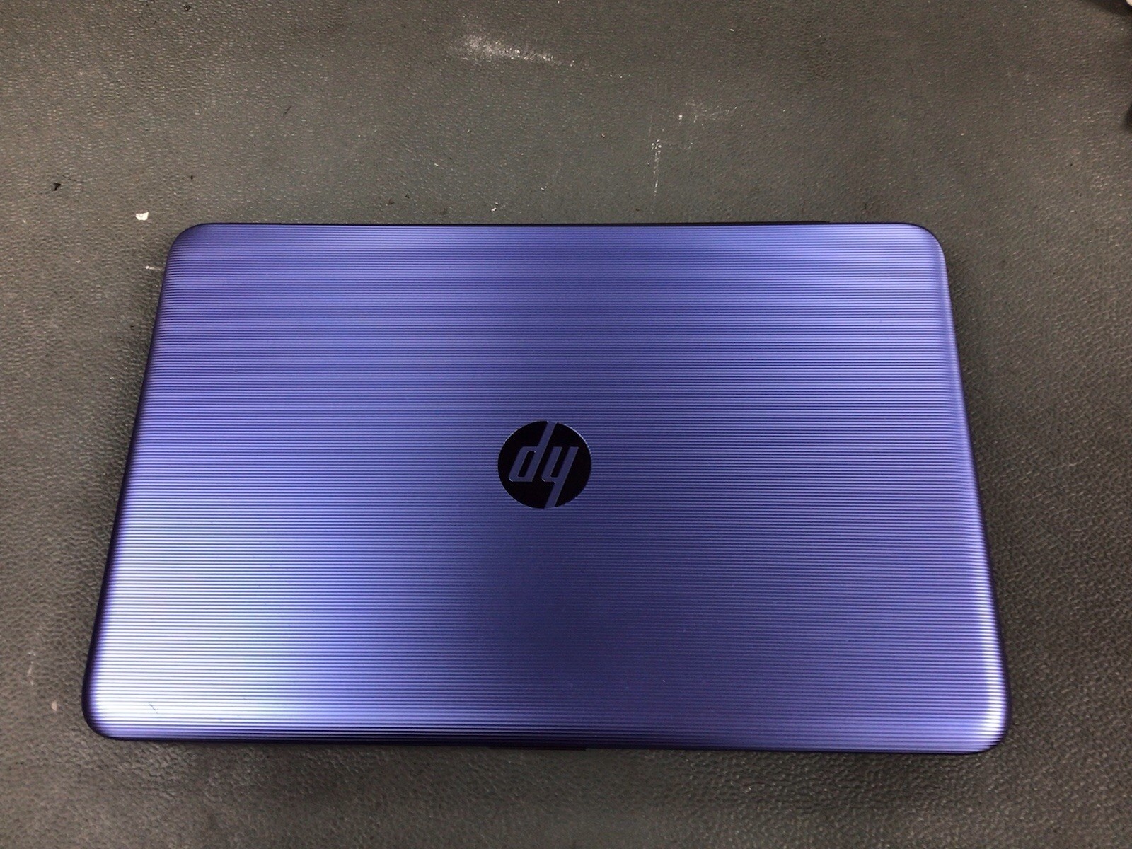 HP 15z-ba000 Laptop | AMD A6-7310@2.0 | 1TB HDD | 4gb Ram | NO OS