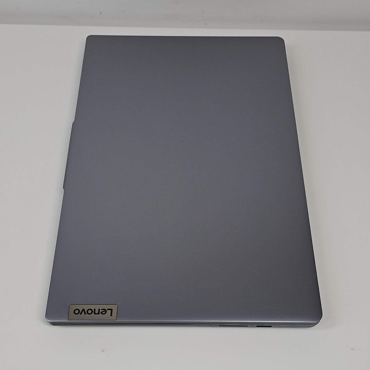 Lenovo IdeaPad 3 15ABR8 15.6″ Ryzen 7 5825U 2.0GHz 16GB RAM 512GB SSD