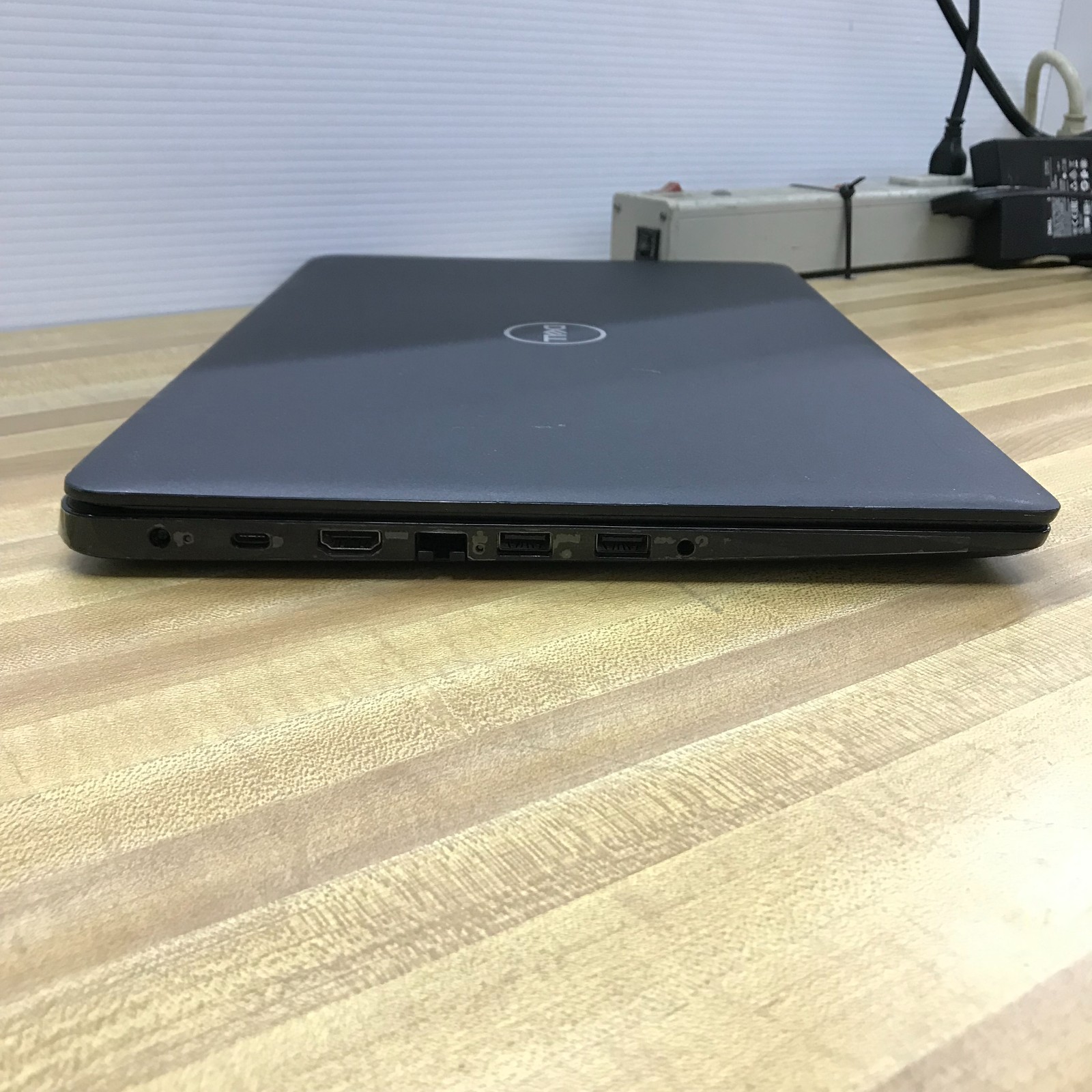 Dell Latitude 3500 15.6″ i5-8265u 1.6GHz 8GB RAM 256GB M.2 SSD (Windows 11 Pro)
