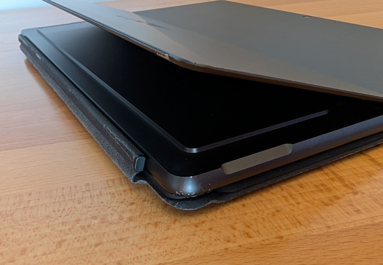 Microsoft Surface Pro 8 I7-1185G7 3.0GHz, 16GB RAM, 512GB SSD, Charger, Keyboard