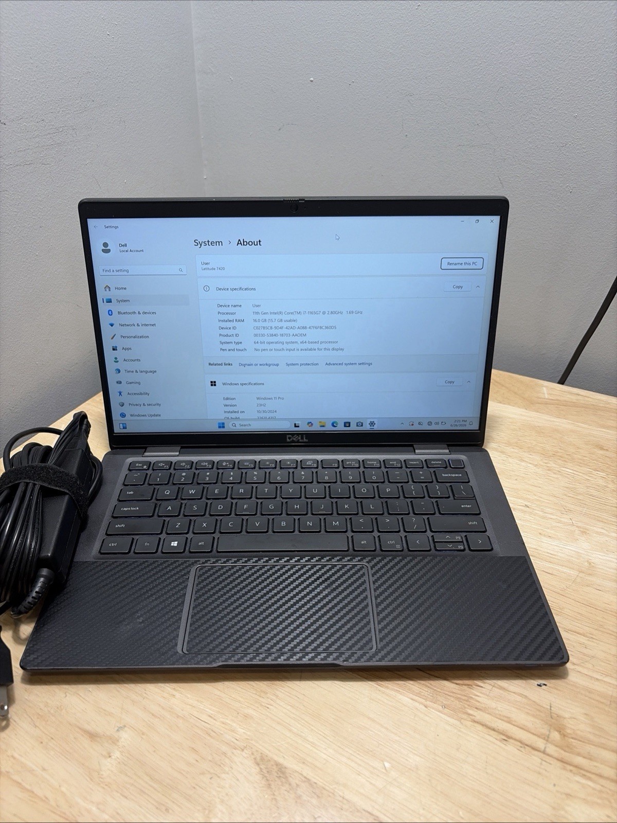 Dell Latitude 7420 14″ I7-1165G7 2.80GHZ 16GB 256GB SSD WCam W11 & Cord