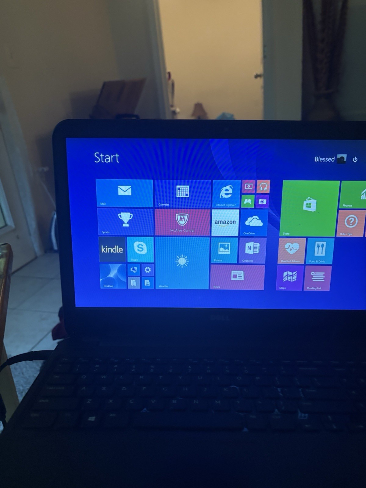 Dell 15.9″ Black Laptop Notebook Intel Processor Windows 8 Built-in Webcam
