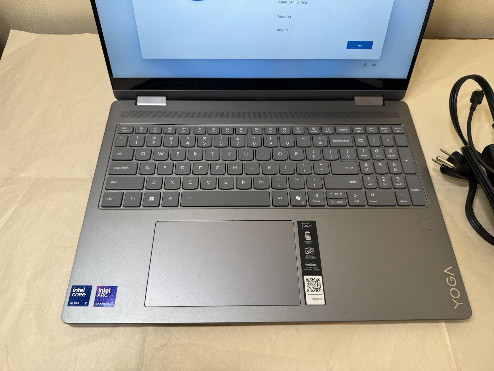 Lenovo Yoga Slim 7i 15.3 QHD+ TOUCH / Intel Core Ultra 7 256V / 16GB / 1TB SSD