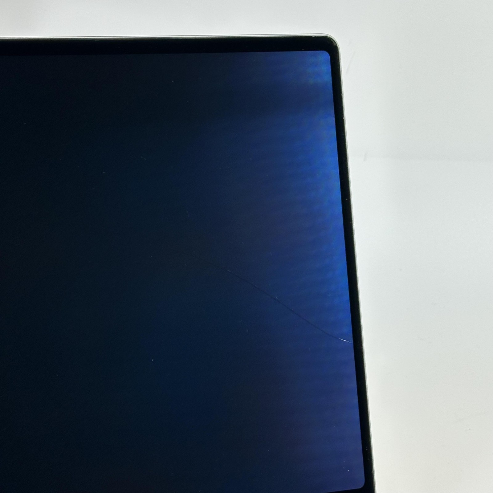 Samsung Galaxy Book5 Pro 14 QHD+ TOUCH Ultra 7 256V 16GB 512GB CRACKED SCREEN