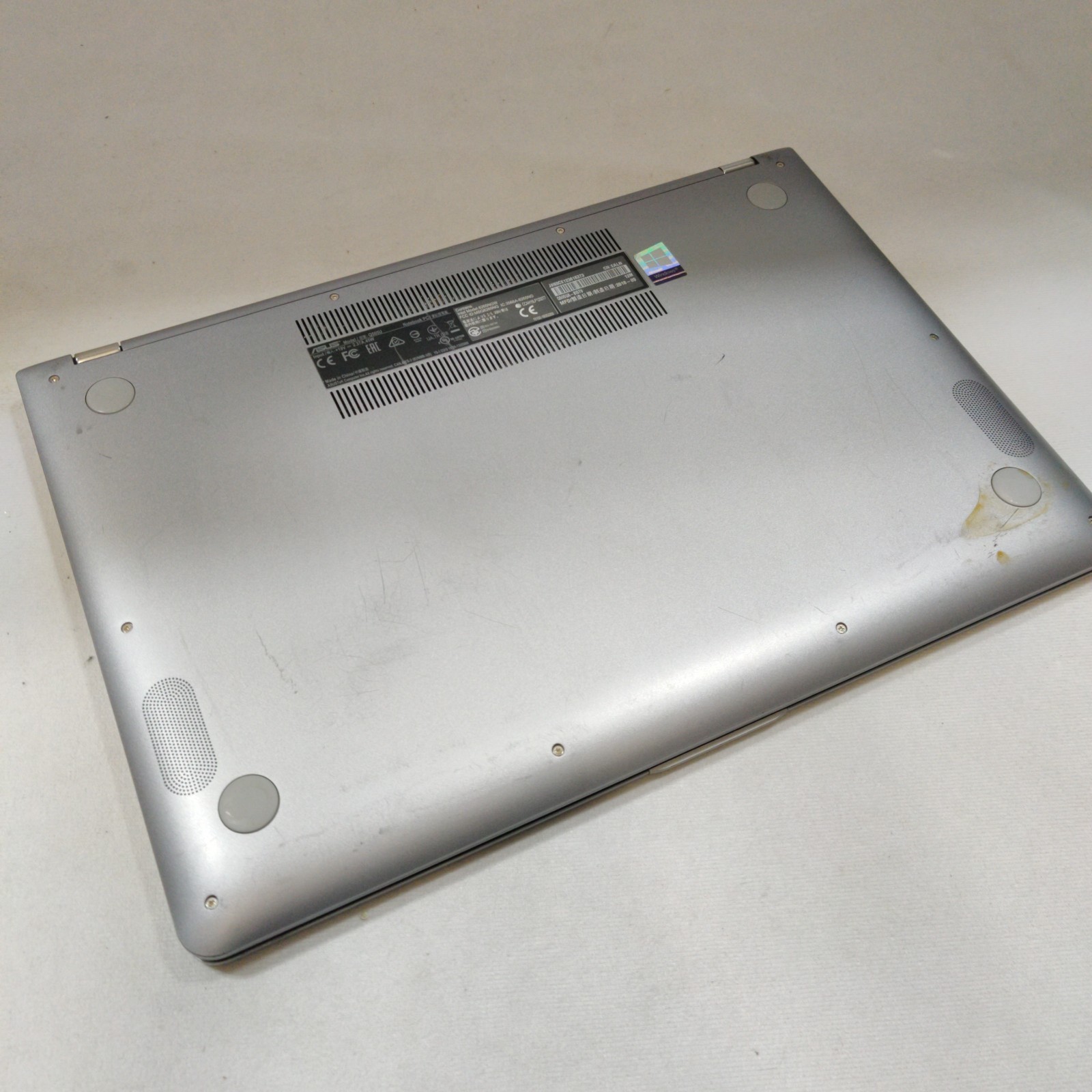 ASUS NOTEBOOK Q505U i5-8250U 12GB 256GB SSD FOR PARTS NO BATTERY CRACKED SCREEN