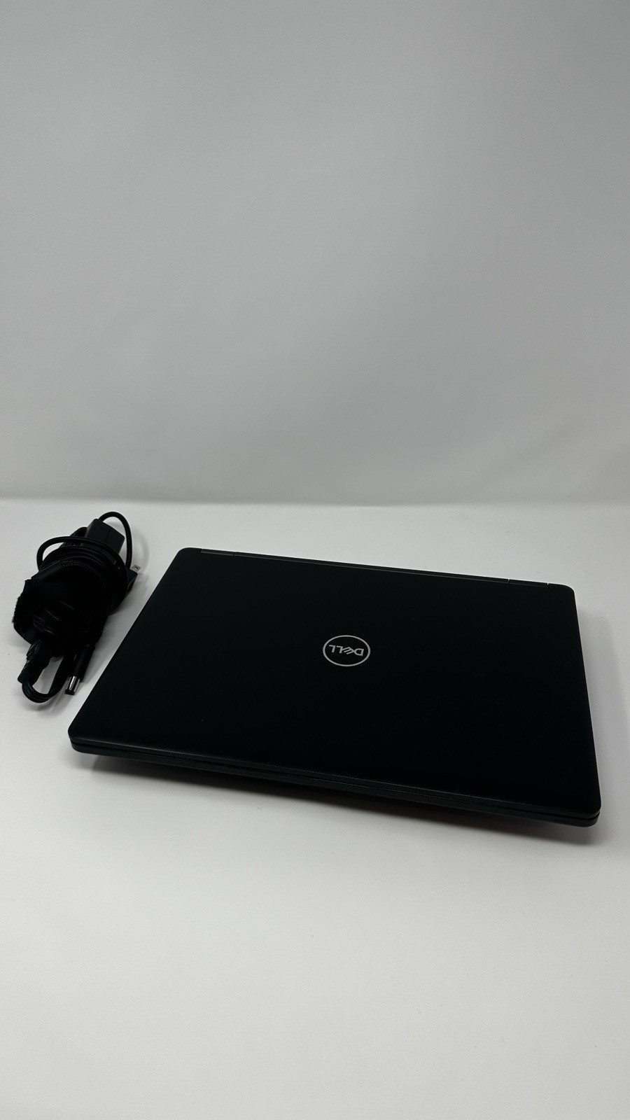 Dell Latitude 5490 i5-8250U 16GB 238GB SSD Windows 11 Pro 14″ Black