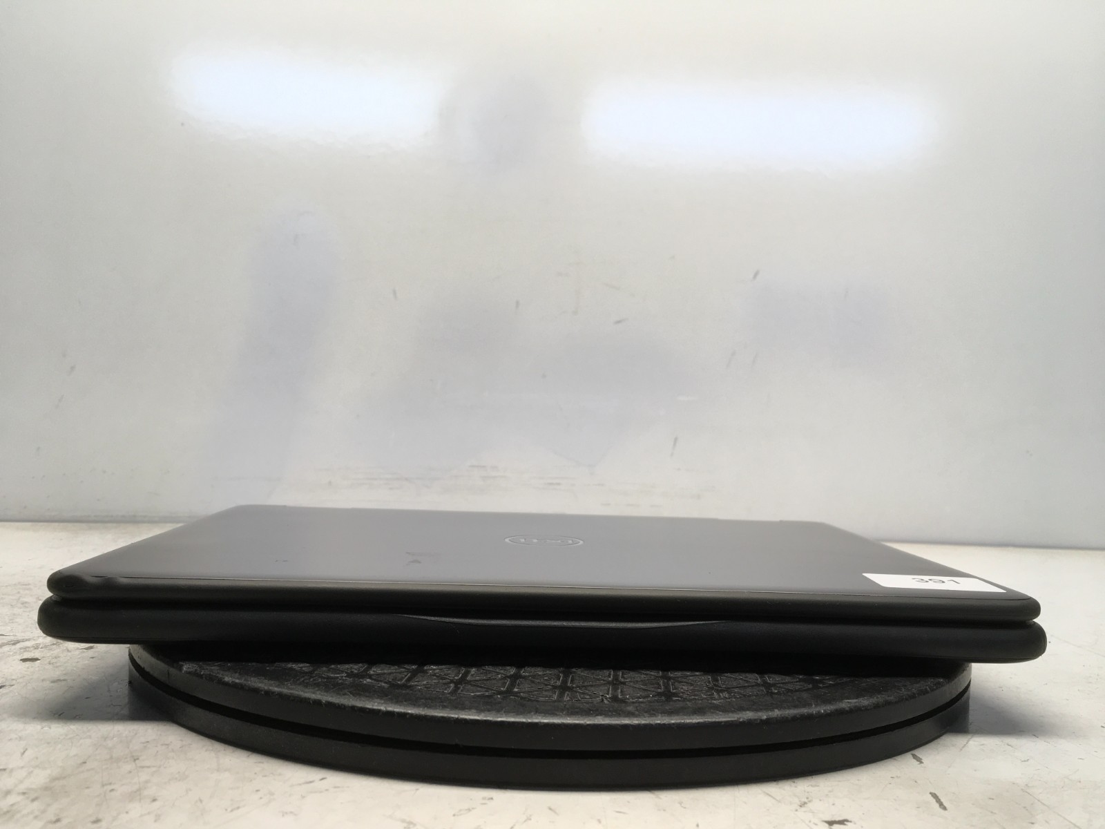 Dell Latitude 3190 2-In-1 Intel Celeron N4100 1.1GHz 4 GB NO HD BIOS locked