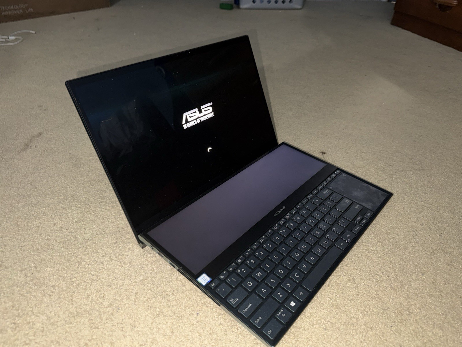 ASUS ZenBook Duo 14 Dual Screen Laptop i7-9750H Windows 11 Black Parts