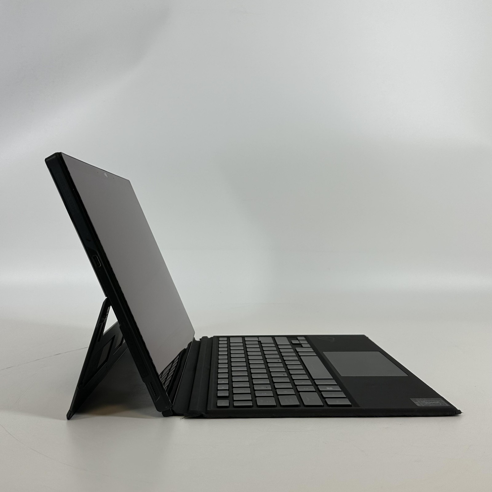 Asus ROG Flow Z13 GZ301 13.4 QHD+ TOUCH 2.6 GHz i9-13900H 16GB 1TB SSD RTX 4050