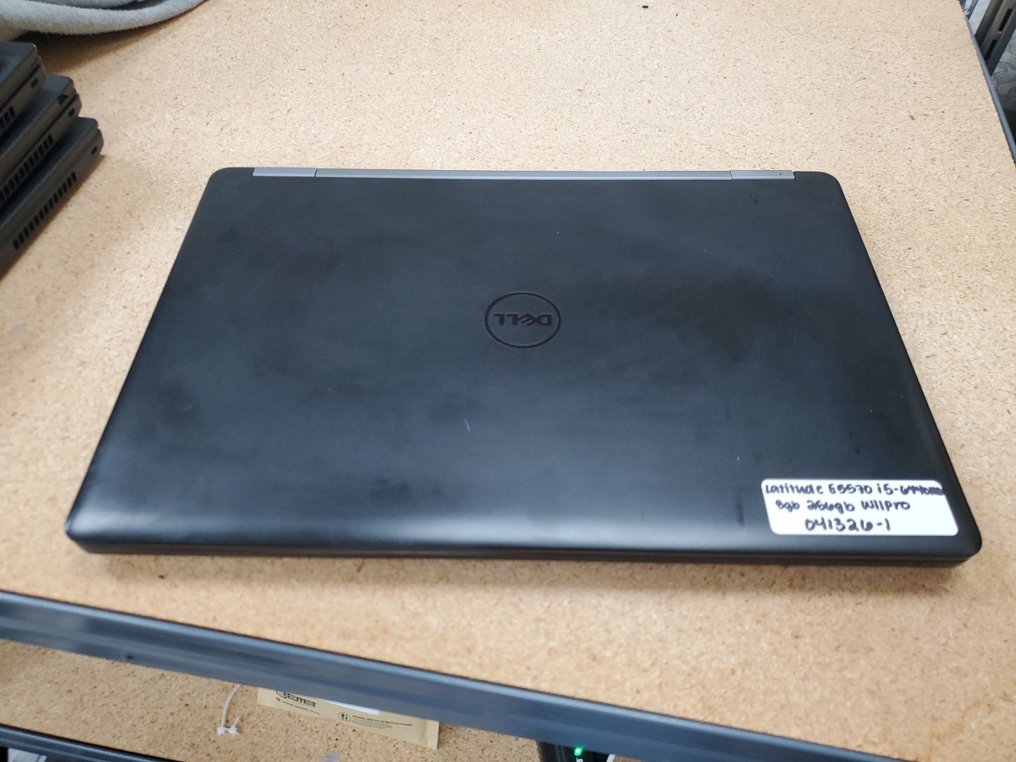 Dell Latitude E5570 15.6″ (256g SSD, Intel Core i5 6th Gen., 8GB) 041326-1
