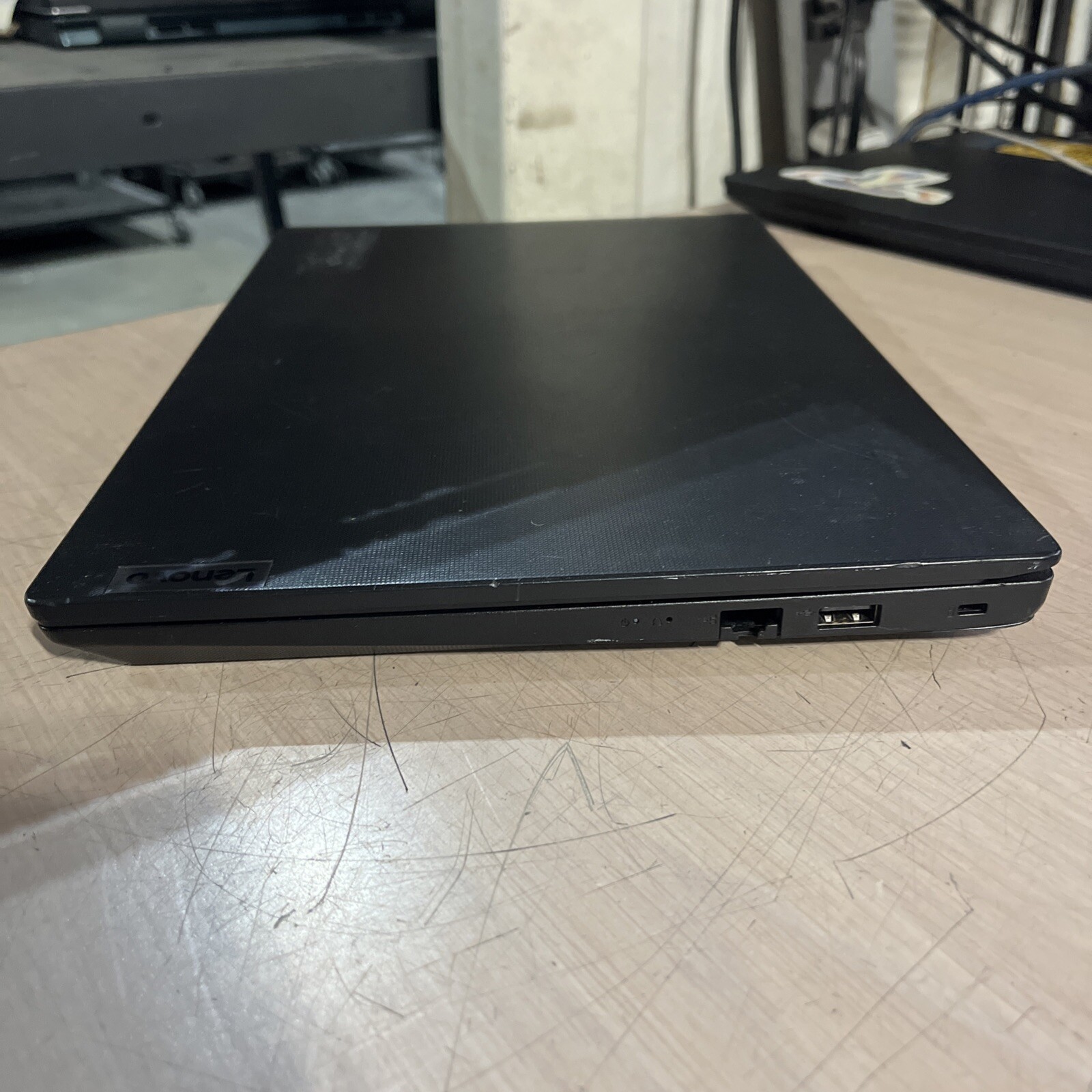 LENOVO V14 G2 ITL INTEL CORE I5 NO RAM NO HD .