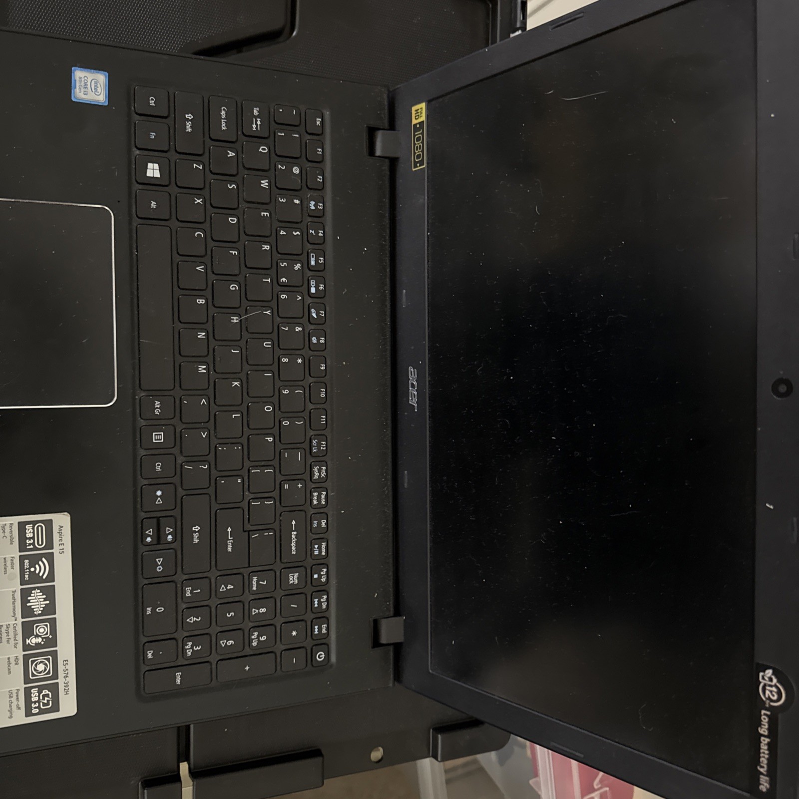 Acer Aspire E15 (E5-567-392H) 15.6” Intel UHD Core i3 8th Gen | 6GB RAM