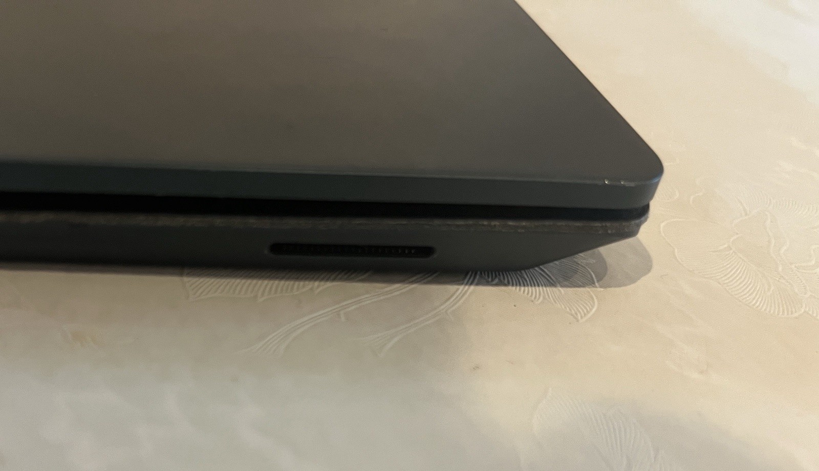Microsoft Surface Laptop 2 1769 i5-8250U 8GB RAM 256GB 13.5″ + Surface Mouse