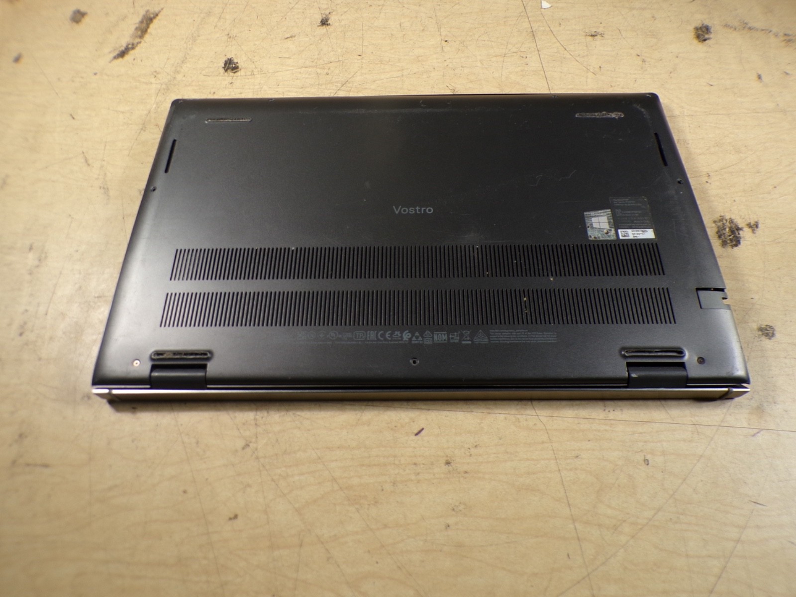 DELL VOSTRO I5 5510 INTEL CORE I5-11320H 8GB RAM