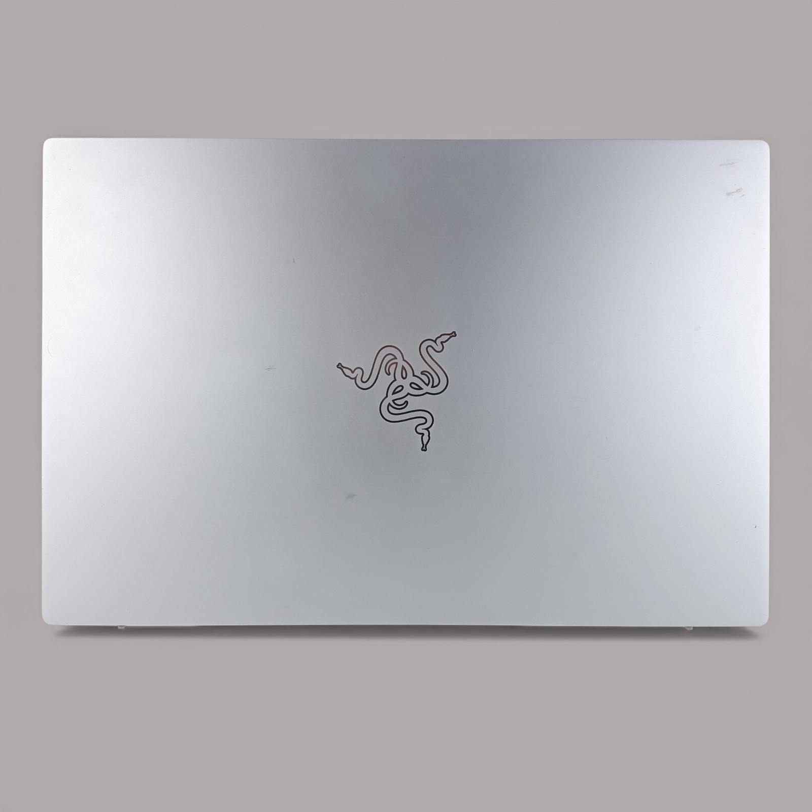 Razer Book 13 2020 RZ09-0357 13.4″ Laptop 11th Gen 16GB For Parts *AS IS*