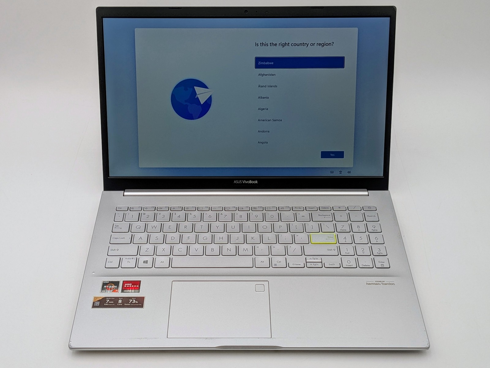 ASUS VivoBook 15 KM513 15″ FHD RYZEN 7 4700U 256GB SSD 20GB W11 FP Reader