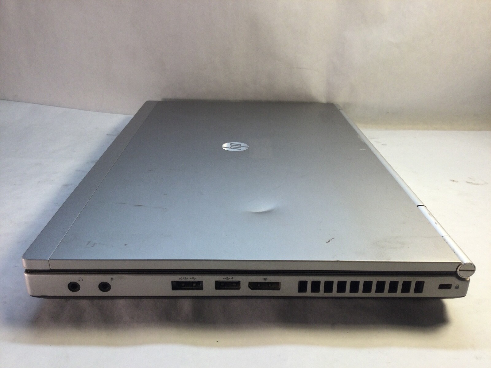 HP EliteBook 8460p 14″ Laptop Intel Core i5 2nd Gen- DOES NOT POWER/NO FAN- MZ