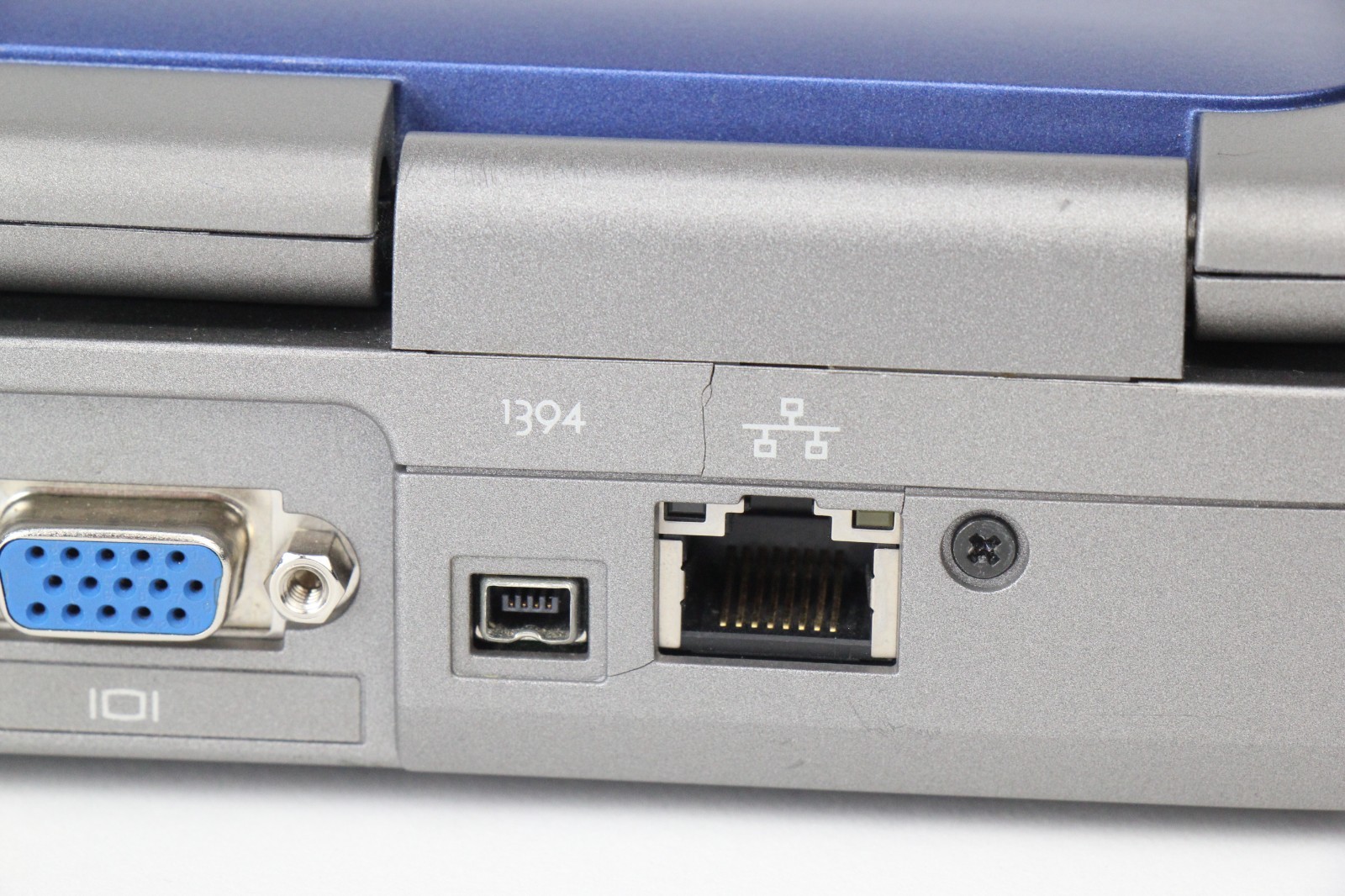 Dell Inspiron 5100 Retro Gaming WinXP Laptop – 2.66GHz P4, 384MB RAM, ATI 7500