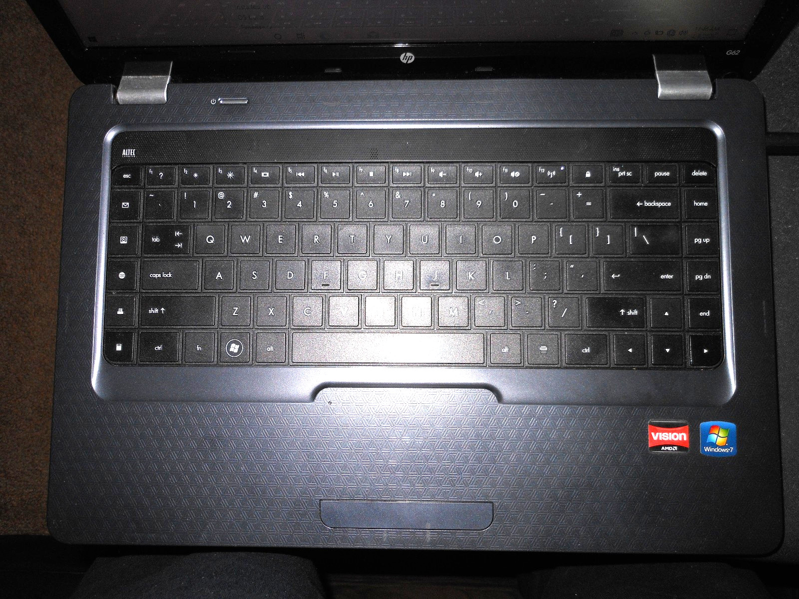 HP G62 AMD Athlon II P340Dual-core 2.20MHz 4GB 120GB SDD WINDOWS 10 PRO”